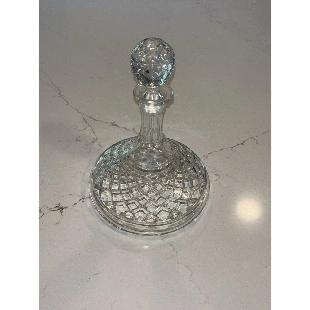 Rogaska Crystal Queen Ships Decanter w/Stopper Yugoslavia 26% Pb0 10 1/8